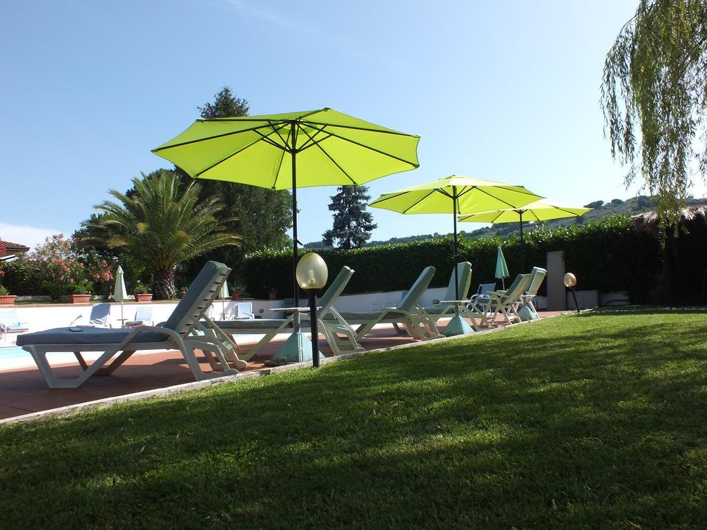 Villa Serena Ассизи Экстерьер фото