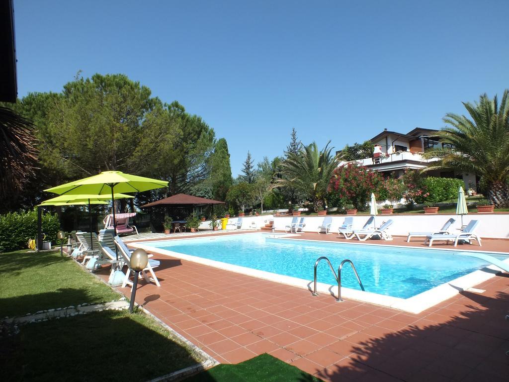 Villa Serena Ассизи Экстерьер фото